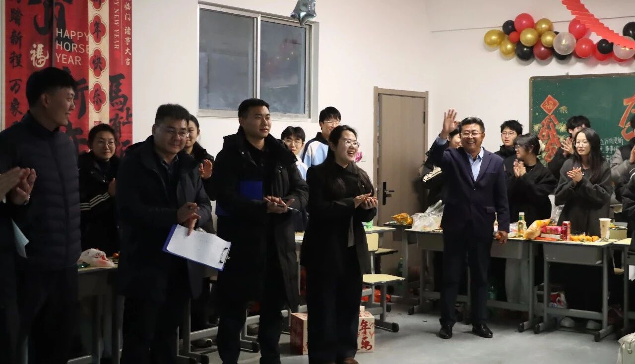 0bc4a45477545d7164825041cbbcfcad.jpg 005.jpg