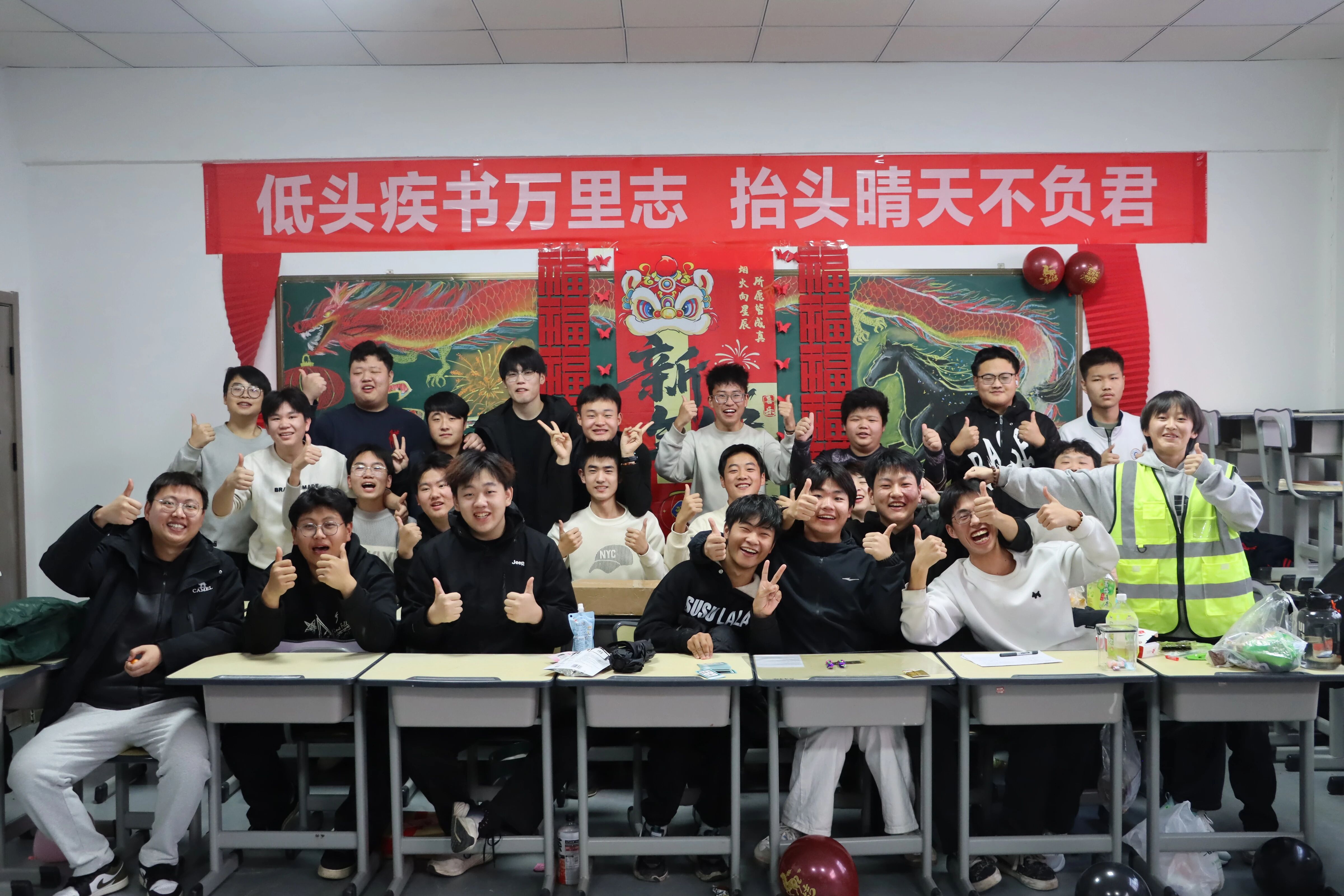 1dbab66a0a2565df95bcda316e5f8b43.jpg 011.jpg